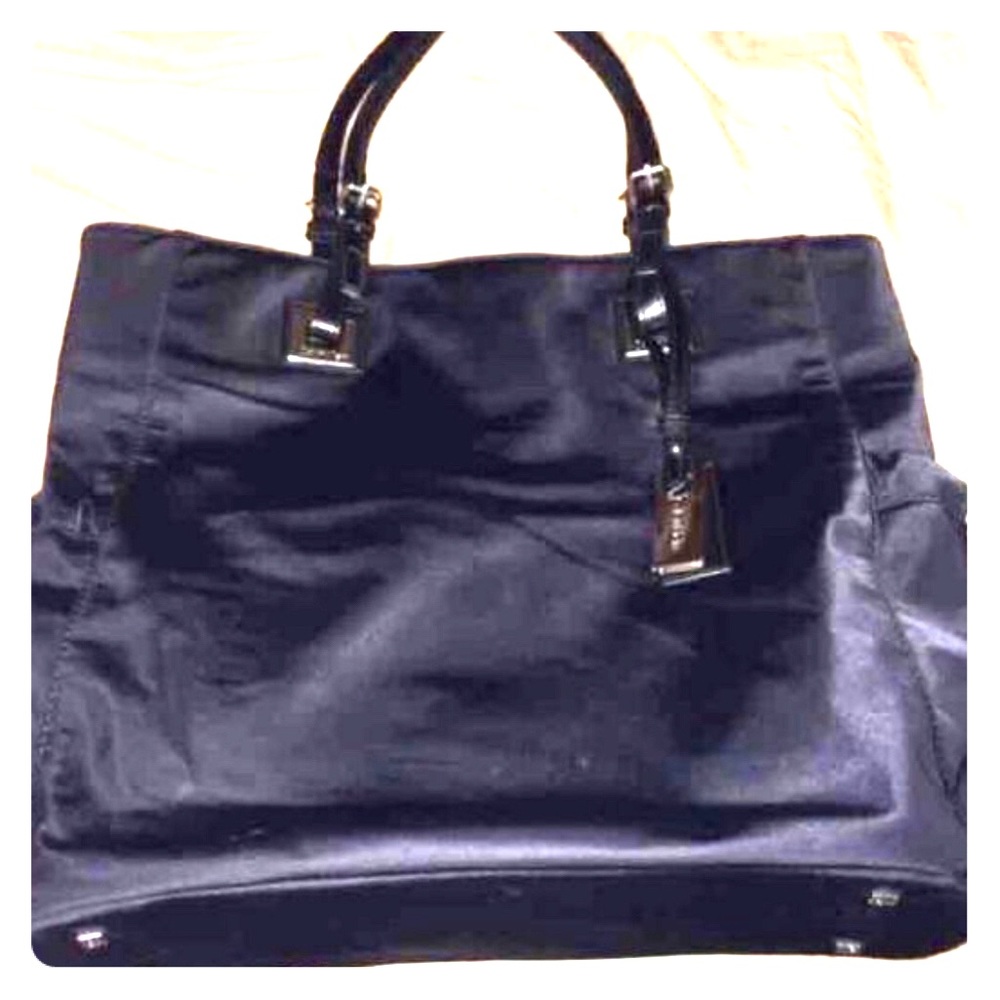 Calvin Klein Tote. Super cute. Never used!!!